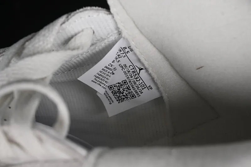 All categories Air Jordan Jordan series basketball shoes Air Jordan 3 Air Jordan 3 Retro "Lucky Shorts" AJ3 Joe 3 Lucky Shorts North Carolina Blue CT8532-101